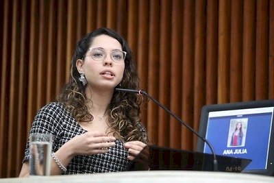 Deputada Ana Júlia Ribeiro critica decisão da Alep sobre faltas na CCJ no caso Ricardo Arruda